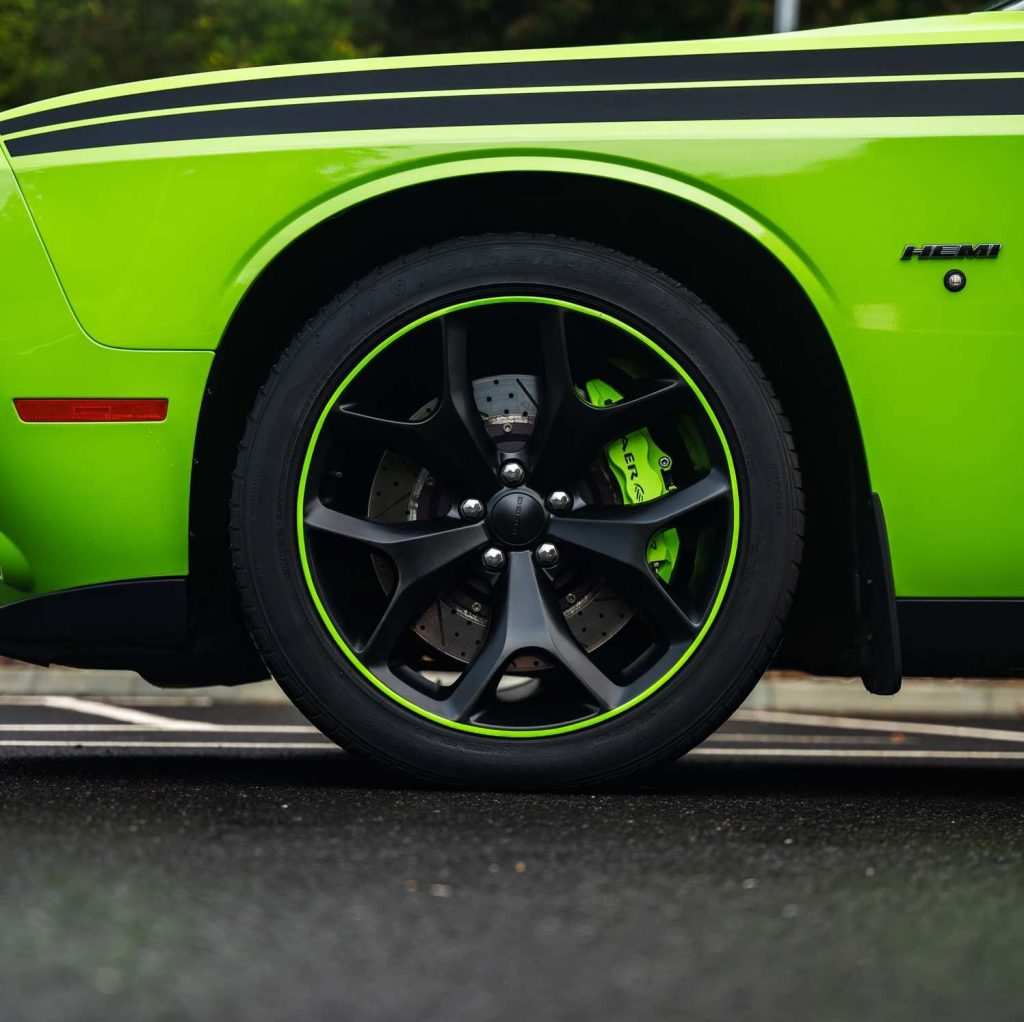Dodge Challenger alloy closeup