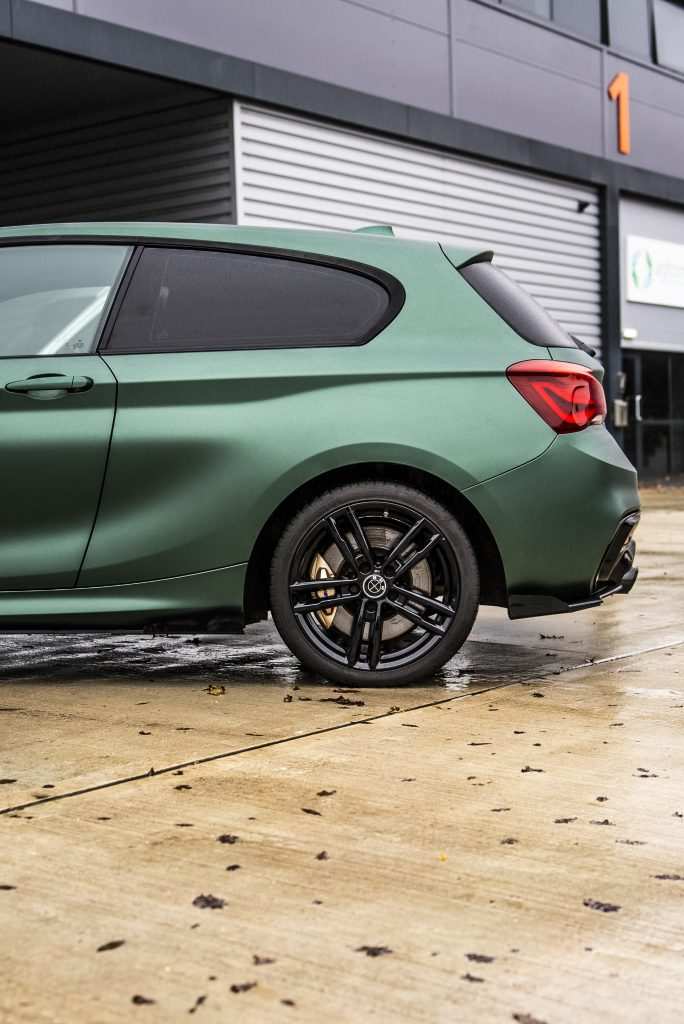 BMW M140i