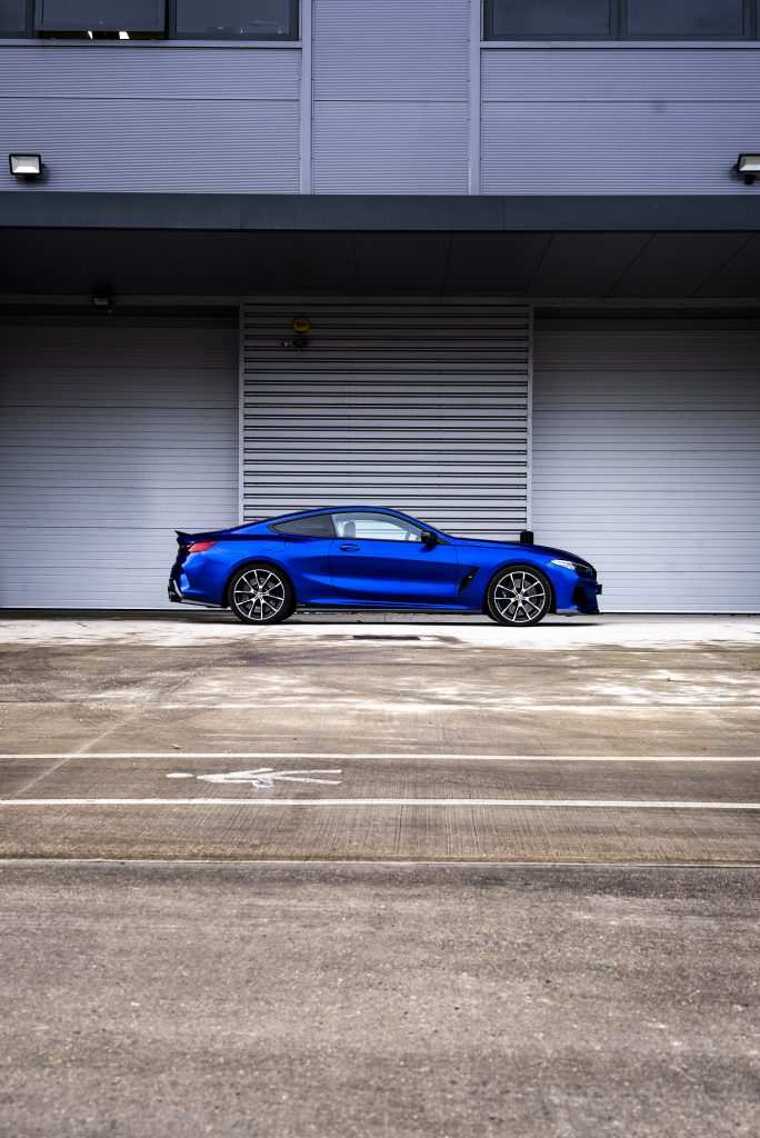 BMW M850i - Cosmic Blue