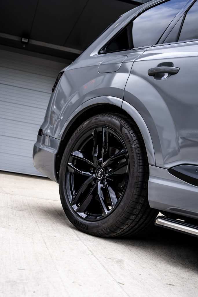Audi Q7 - Amigo Customs