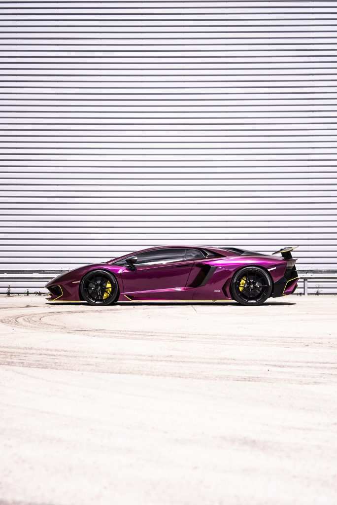 Lamborghini Aventador full view