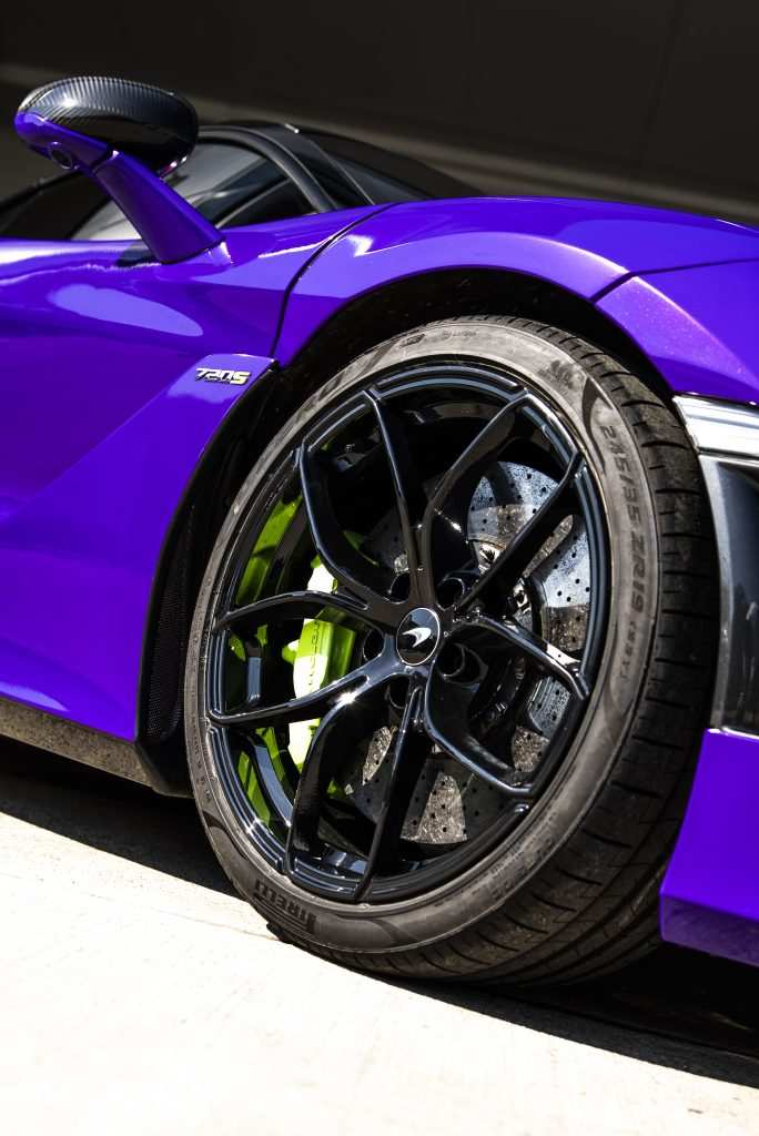 McLaren 720S in 3M Gloss Plum Explosion