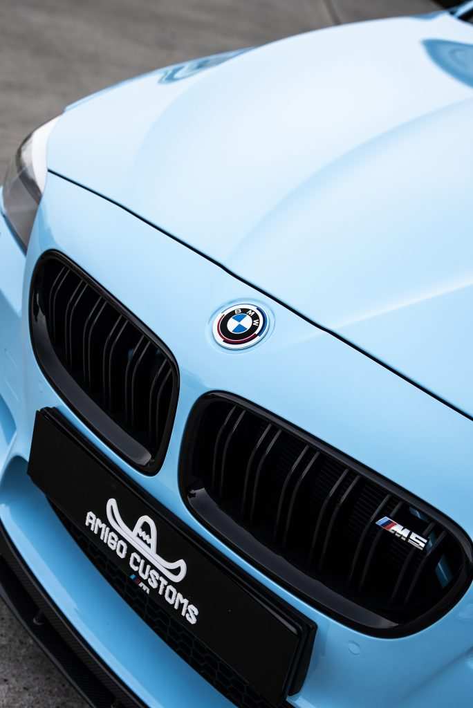 Bonnet detail in High Gloss Sky Blue wrap