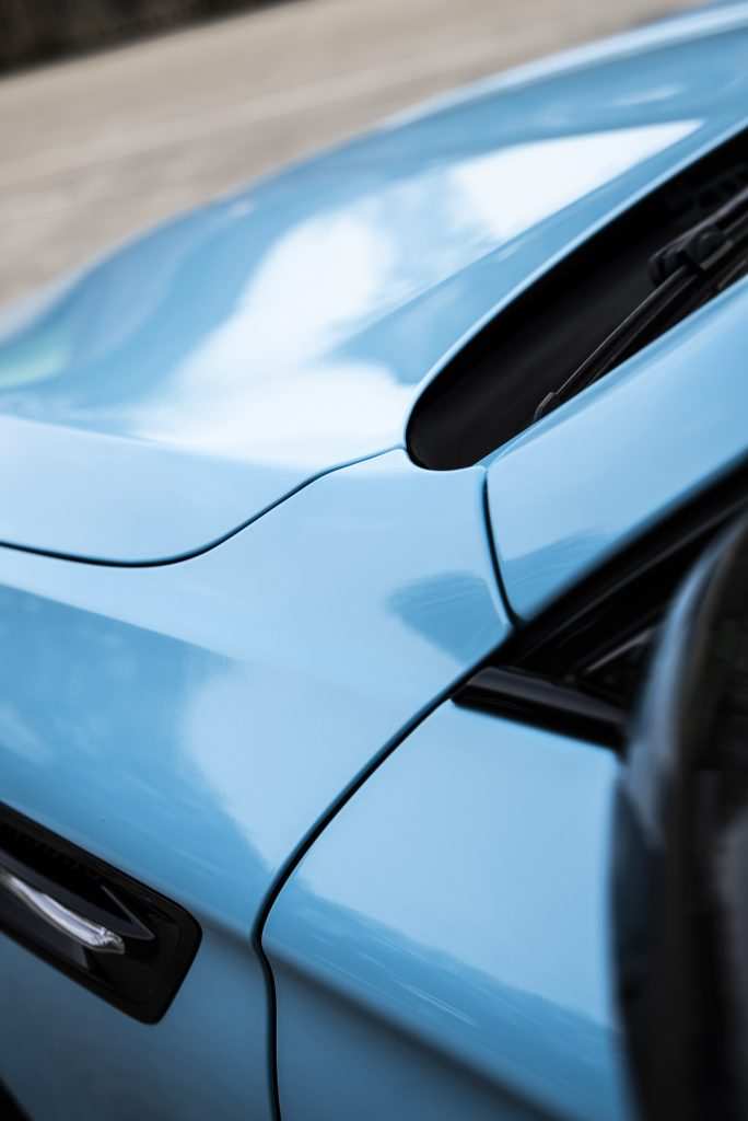 BMW M5 in 3M High Gloss Sky Blue