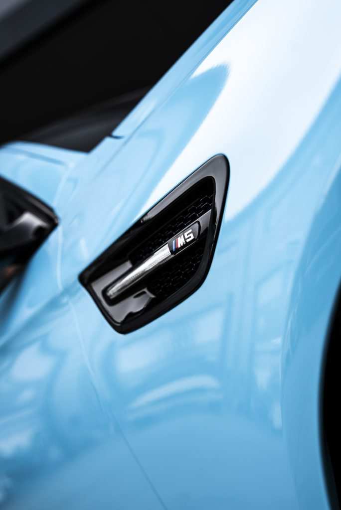 Close-up of 3M High Gloss Sky Blue finish
