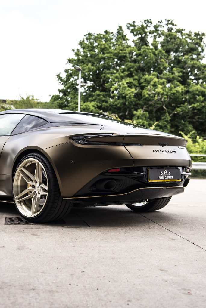 Aston Martin in PWF Matt Bond Gold