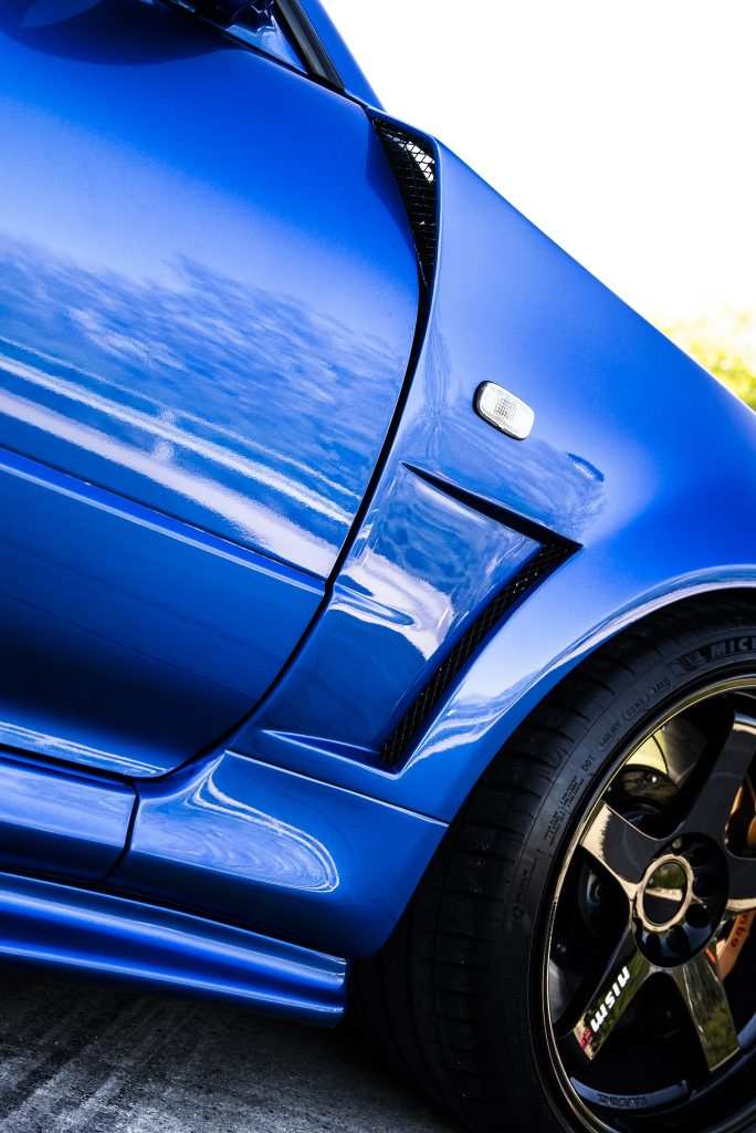 Seamless gloss PPF on R34 Skyline panel