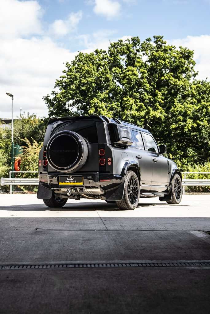 Defender 110 with satin PPF conversion