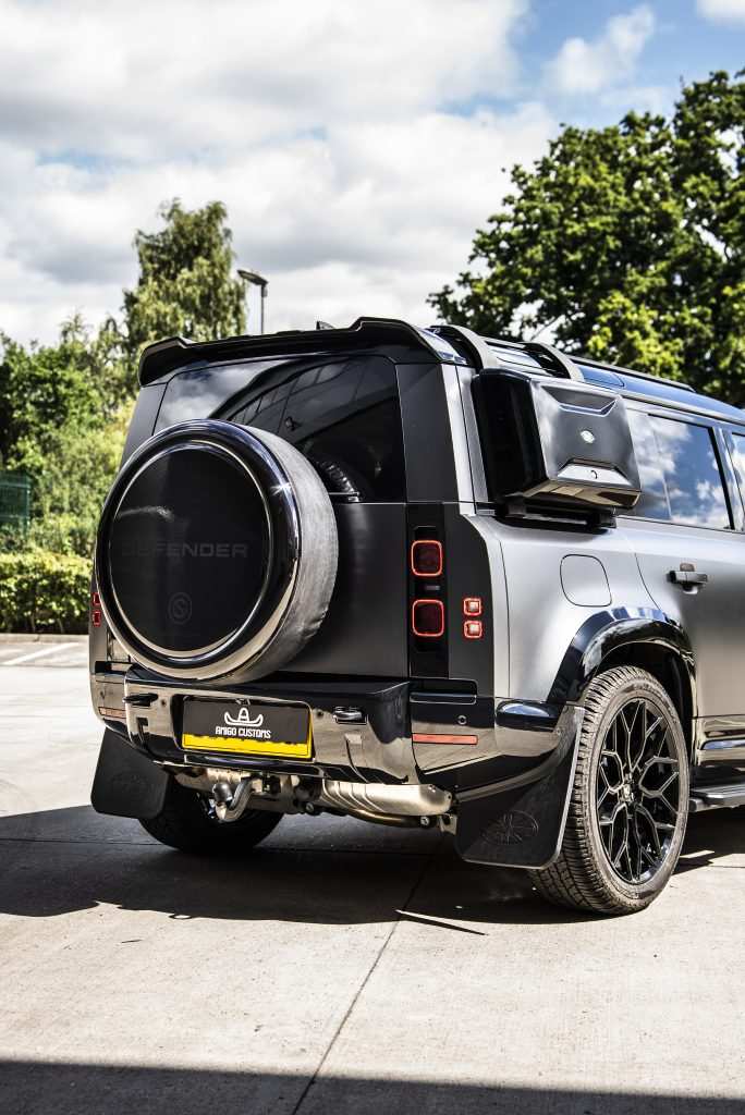 Defender 110 with satin PPF conversion