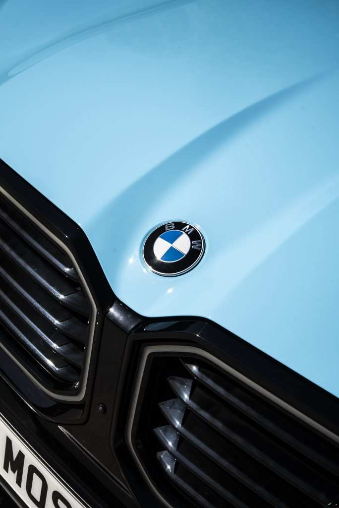 Bonnet detail in Sky Blue gloss wrap