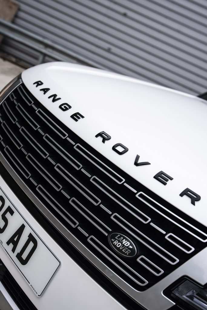 Seamless satin PPF on Range Rover panel