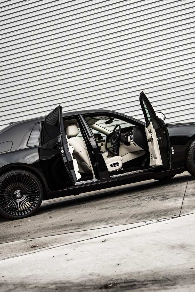 Rolls Royce Phantom with full gloss PPF and top half satin black wrap